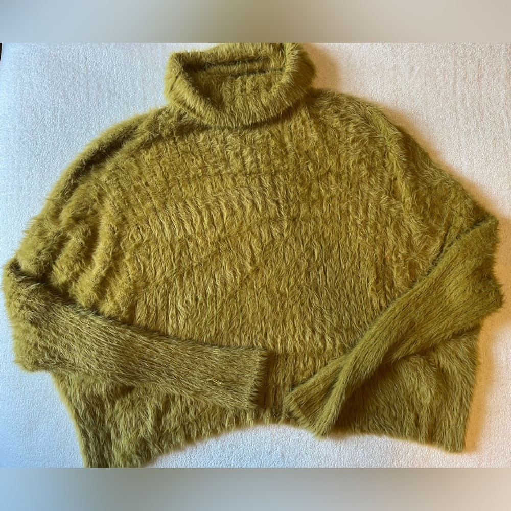 Free People Fuzzy Chartreuse Turtleneck Sweater Large